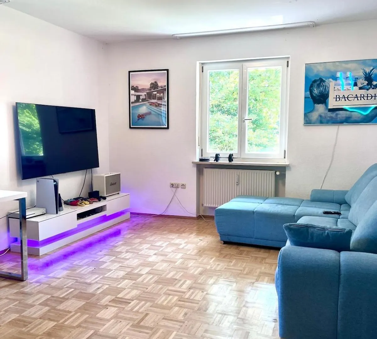 Large Munich House With 4 Bedrooms In A Quiet And Greened Villa Area Near Mnichov