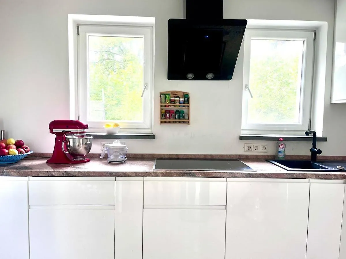 Large Munich House With 4 Bedrooms In A Quiet And Greened Villa Area Near Mnichov 0*,  Německo