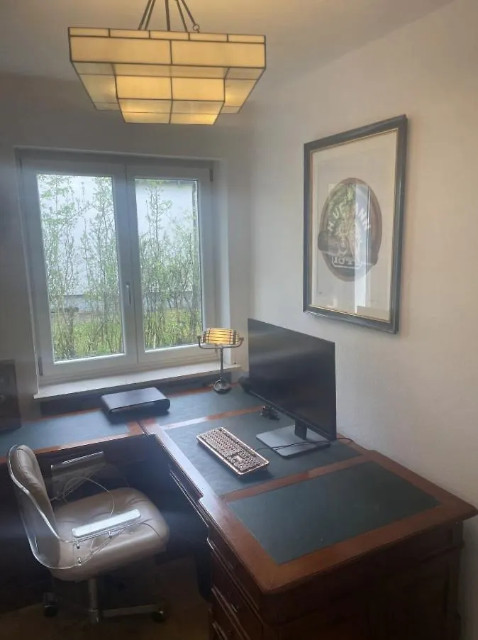 Large Munich House With 4 Bedrooms In A Quiet And Greened Villa Area Near Munich 0*,